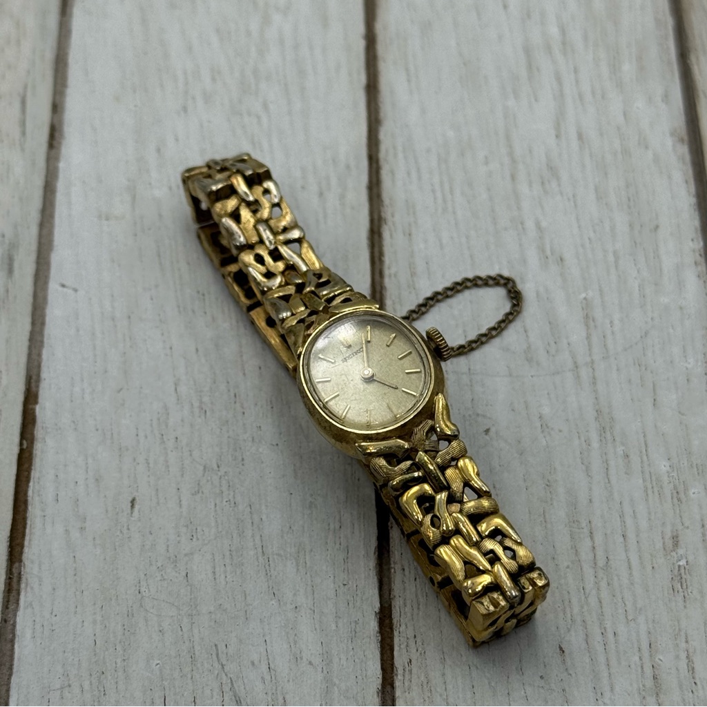 Vintage Seiko Gold-Tone Ladies Bracelet Watch